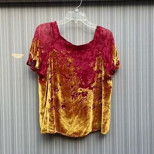 Maeve Velvet Floral Blouse in Dark Pink and Gold